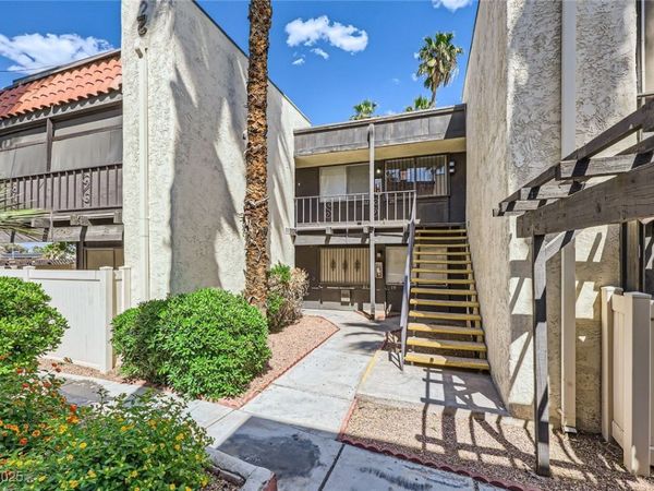 1420 Vegas Valley Drive, Unit 22, Las Vegas, NV 89169