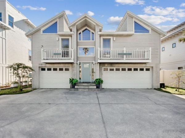 2122 S FLETCHER Avenue, Fernandina Beach, FL 32034