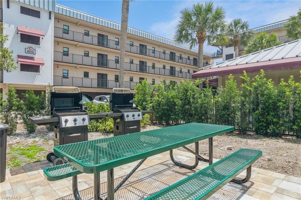 805 River Point Dr, Unit 202C, Naples, FL 34102 Photo