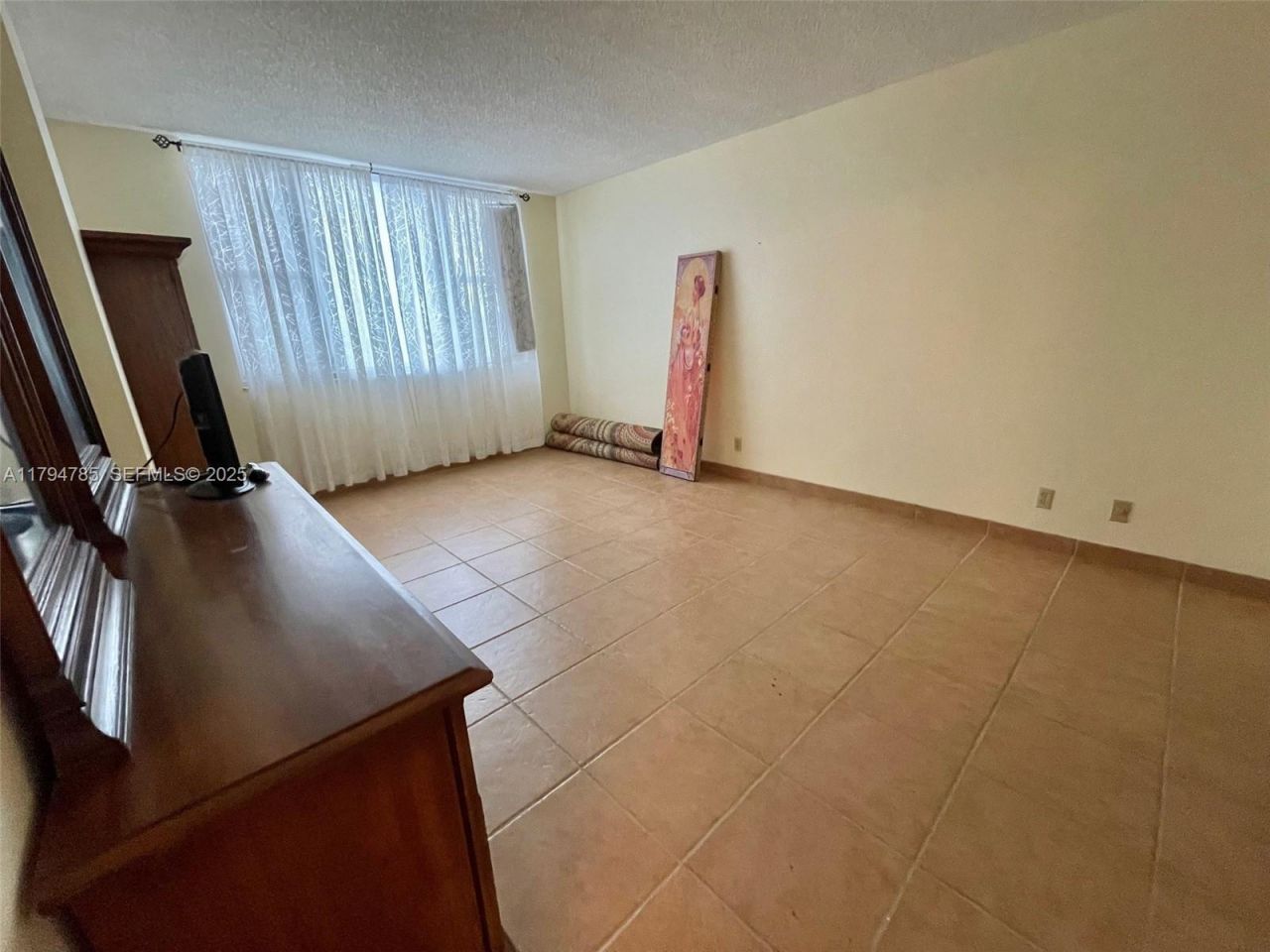 4330 Hillcrest Dr, Unit 214, Hollywood, FL 33021 Photo