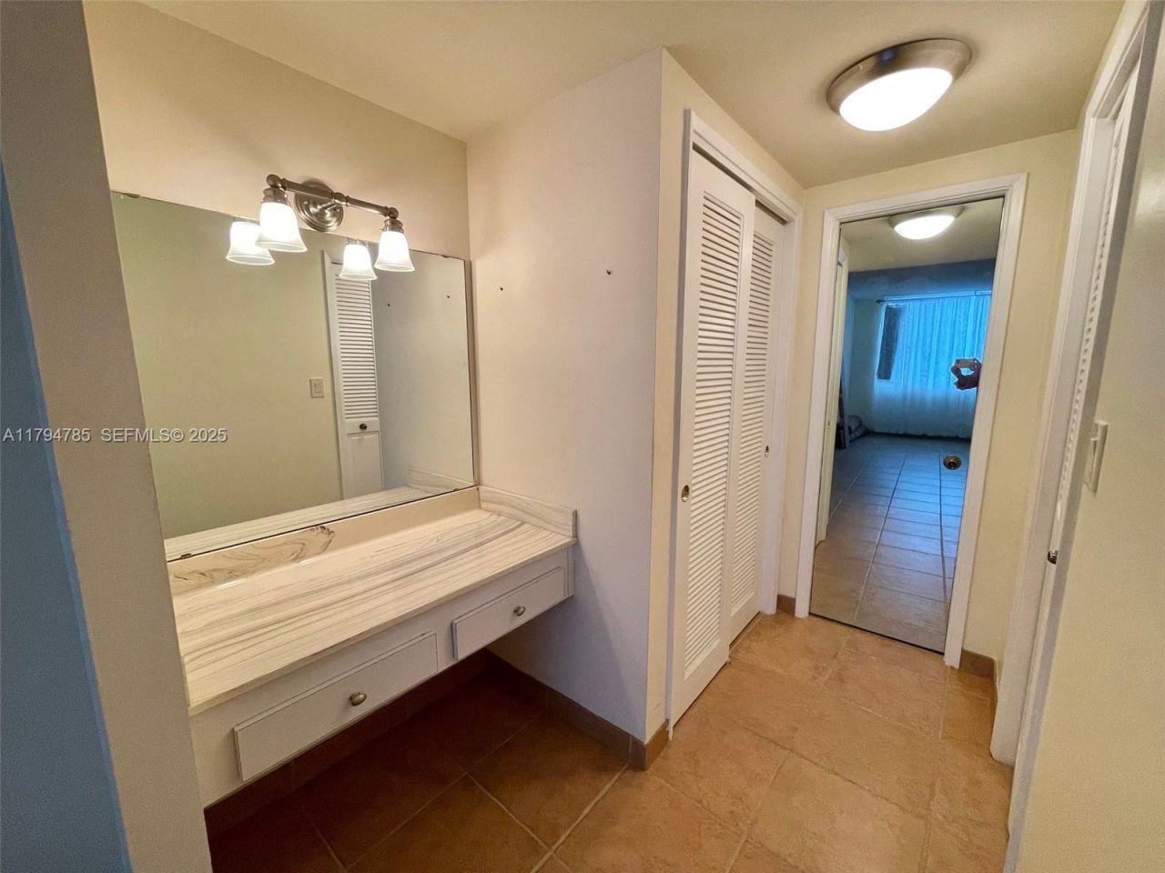 4330 Hillcrest Dr, Unit 214, Hollywood, FL 33021 Photo