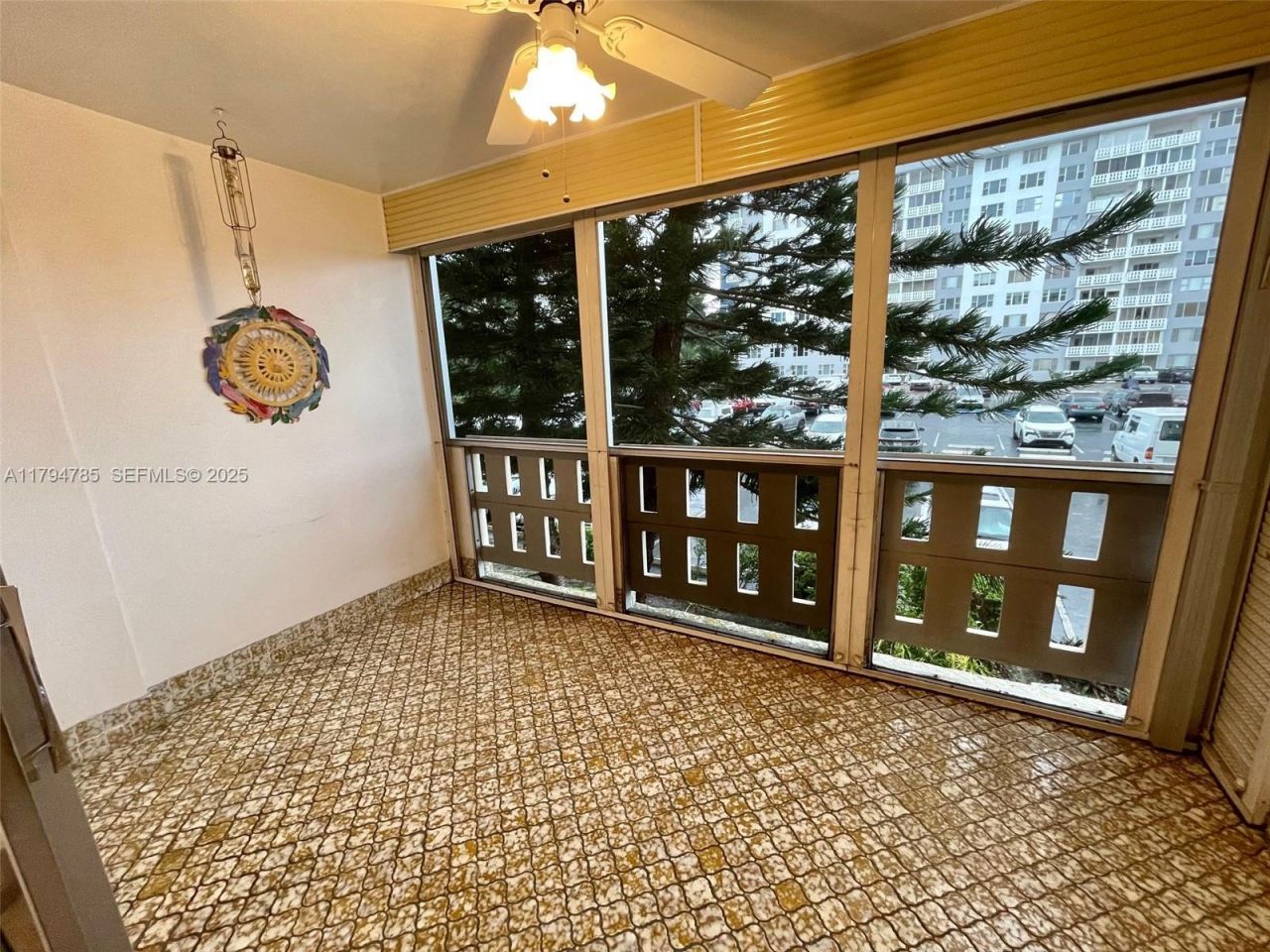 4330 Hillcrest Dr, Unit 214, Hollywood, FL 33021 Photo