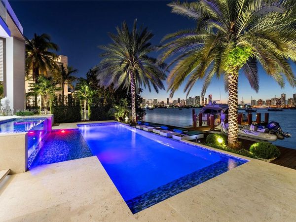 441 N Hibiscus Dr, Miami Beach, FL 33139