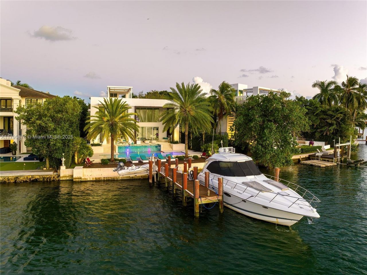 441 N Hibiscus Dr, Miami Beach, FL 33139 Photo