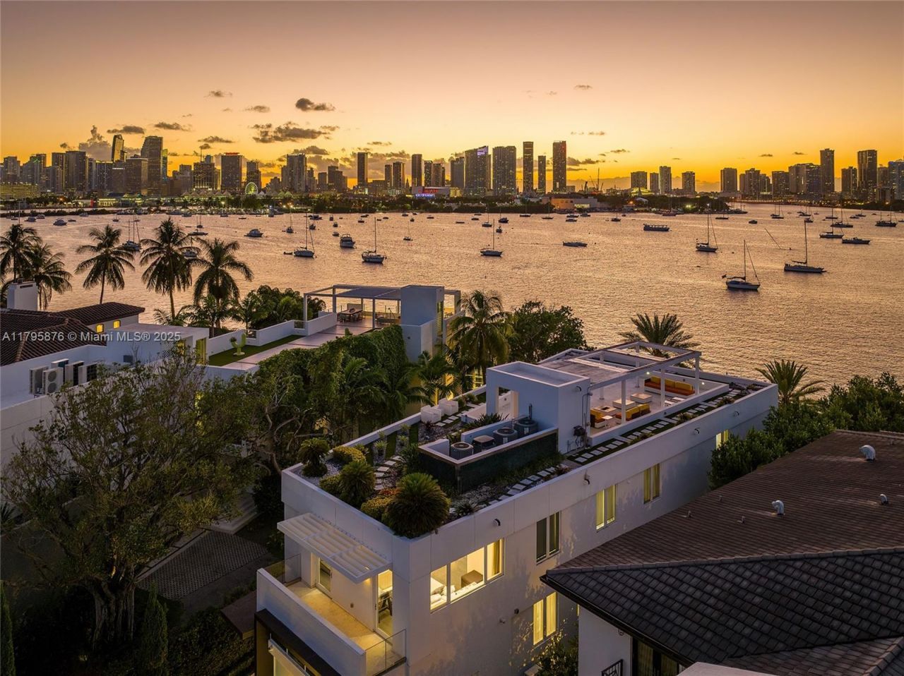 441 N Hibiscus Dr, Miami Beach, FL 33139 Photo