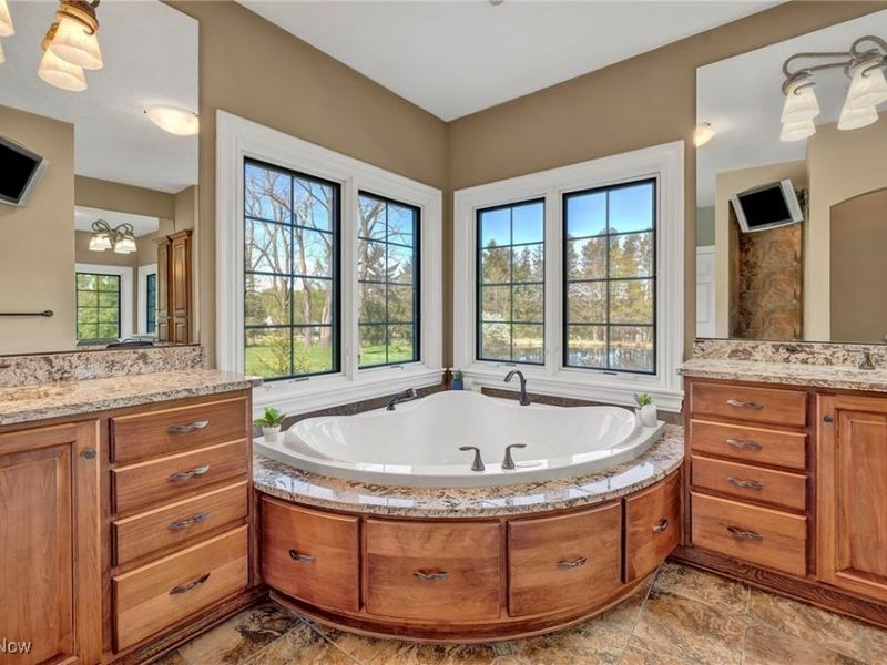 8085 King Memorial Road, Kirtland Hills, OH 44060 Photo 21