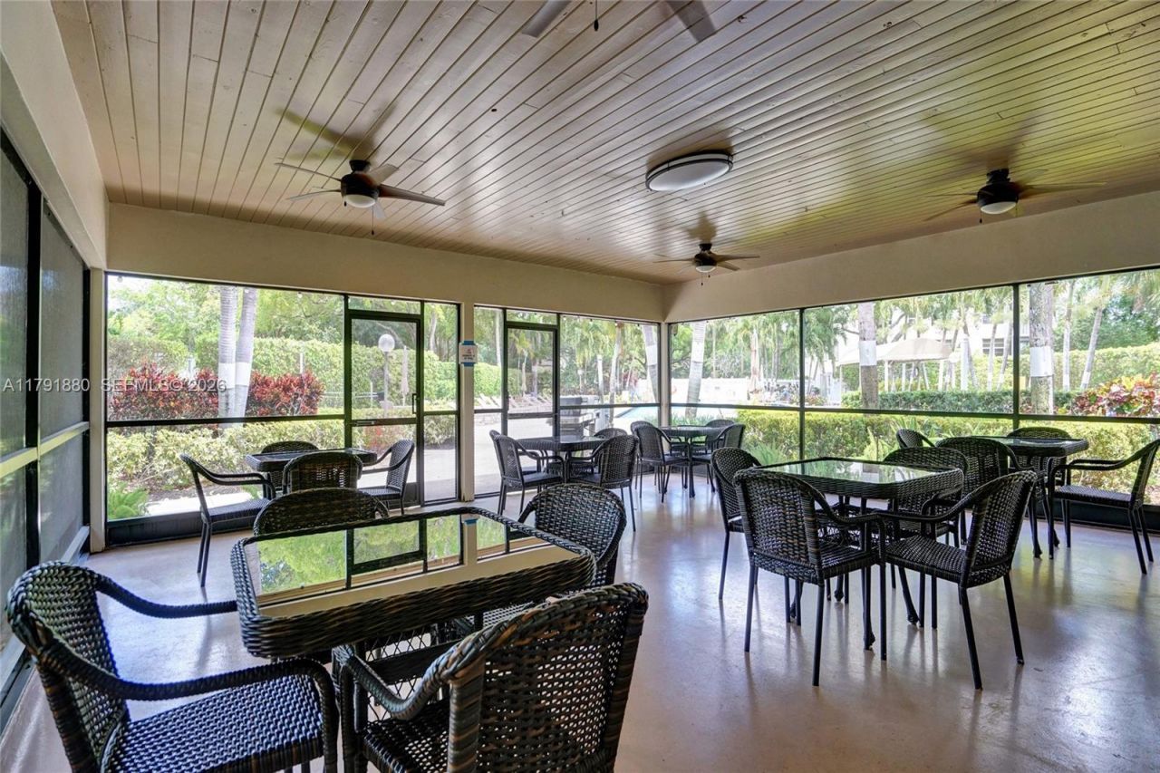 3520 Oaks Way, Unit 308, Pompano Beach, FL 33069 Photo