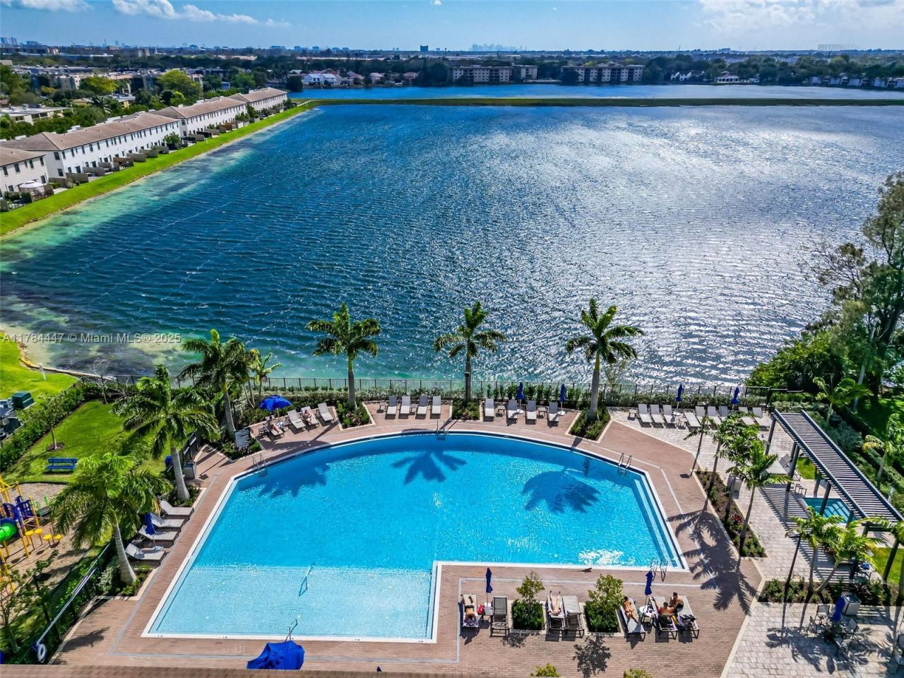 20865 NE 7th Ct, Miami, FL 33179 Photo