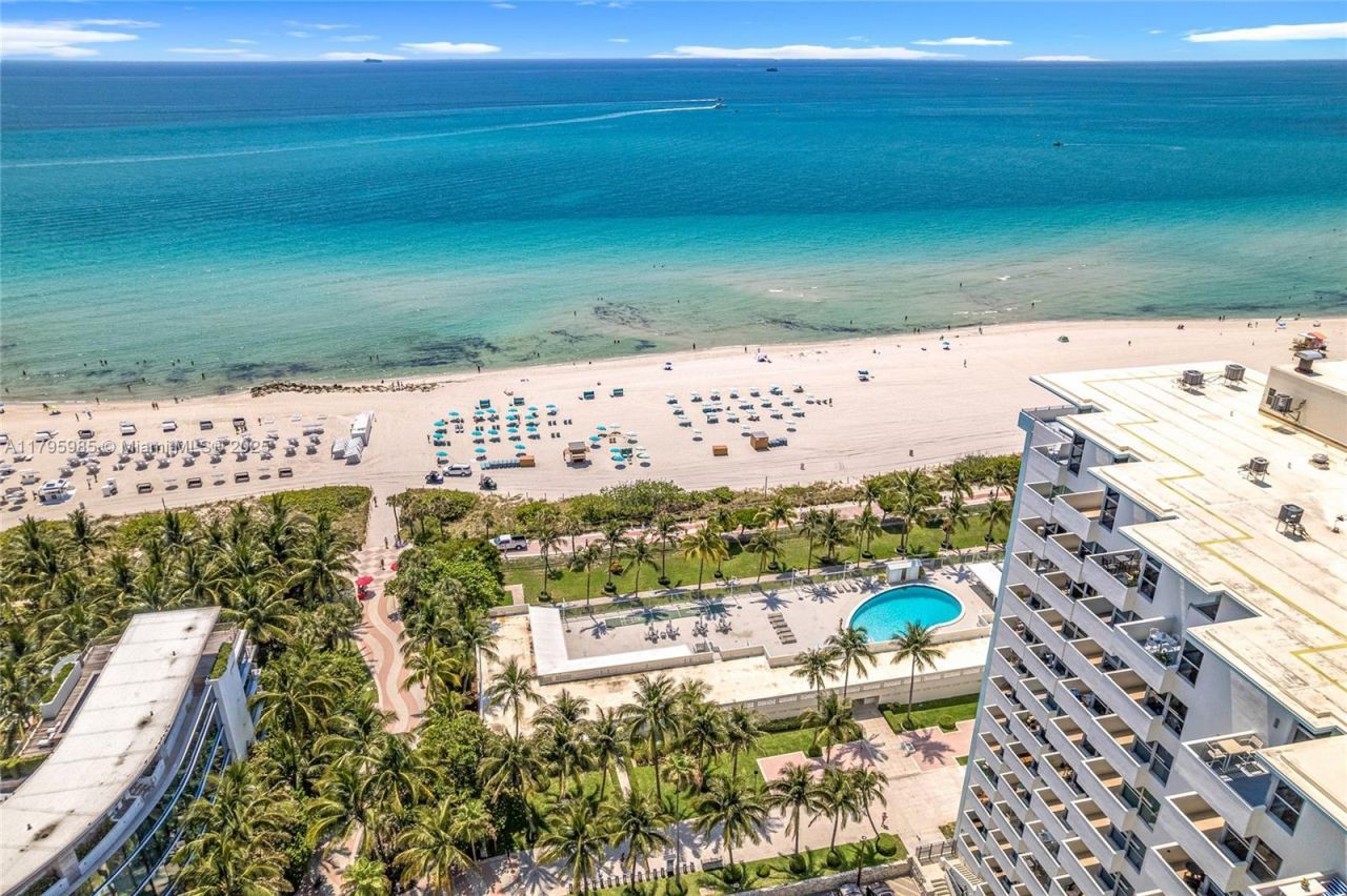 2899 Collins Ave, Unit 1218, Miami Beach, FL 33140 Photo