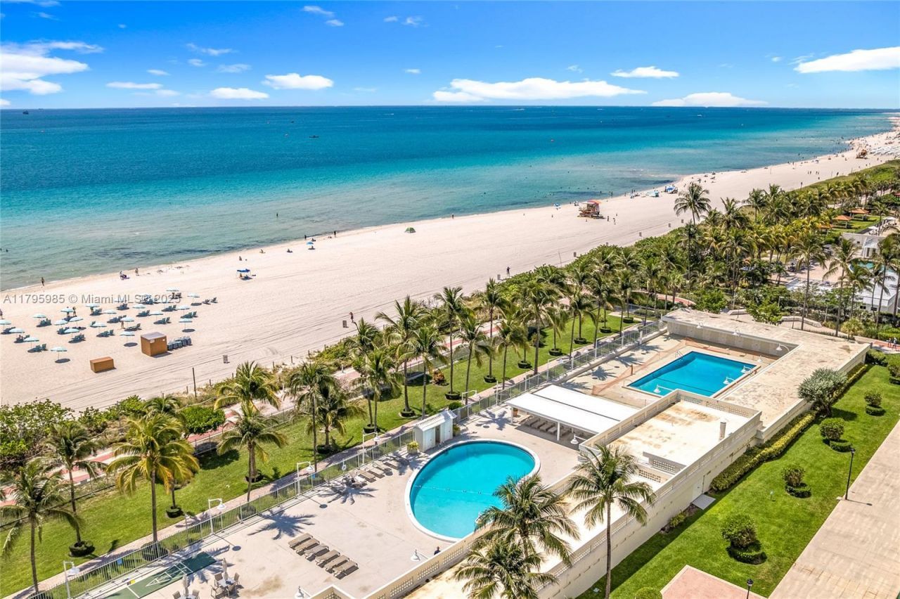 2899 Collins Ave, Unit 1218, Miami Beach, FL 33140 Photo