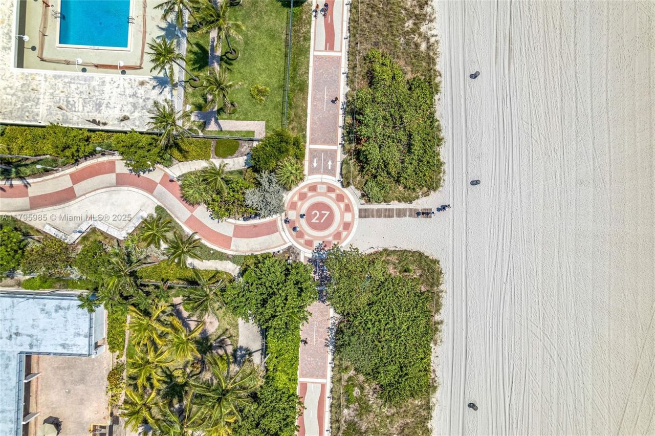 2899 Collins Ave, Unit 1218, Miami Beach, FL 33140 Photo