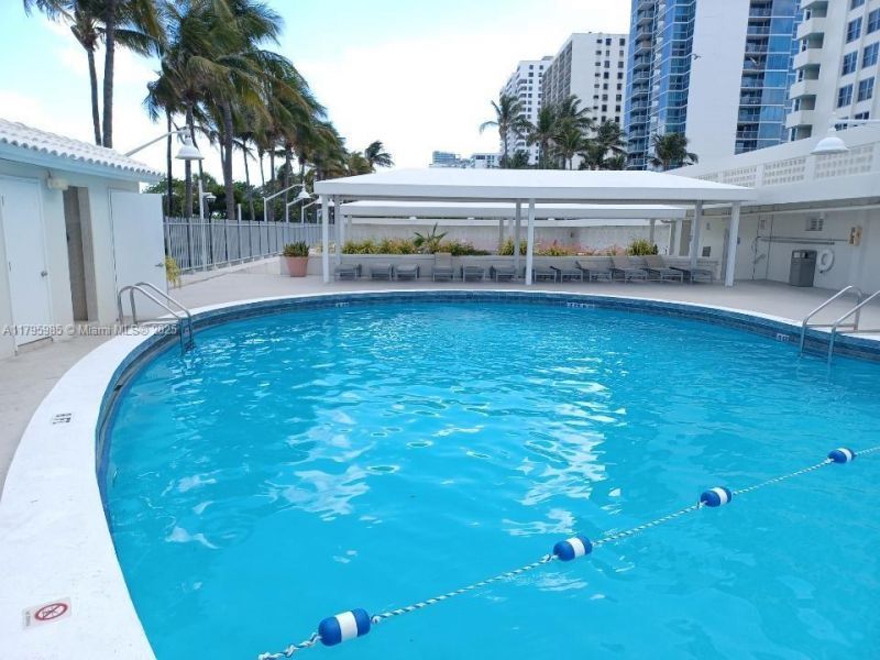2899 Collins Ave, Unit 1218, Miami Beach, FL 33140 Photo