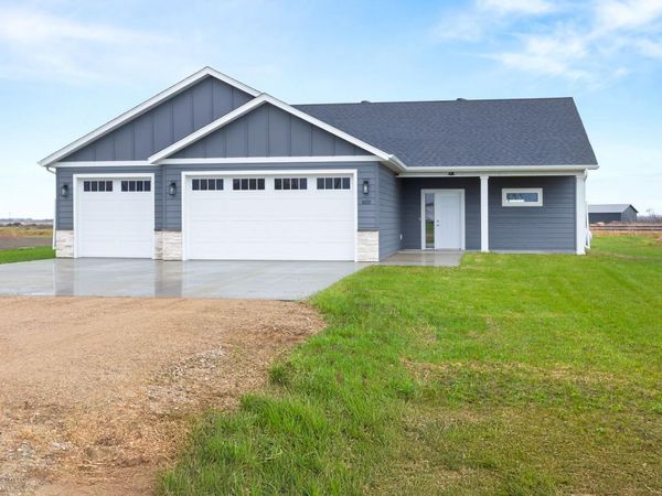 603 Blaine Street N, Colfax, ND 58018