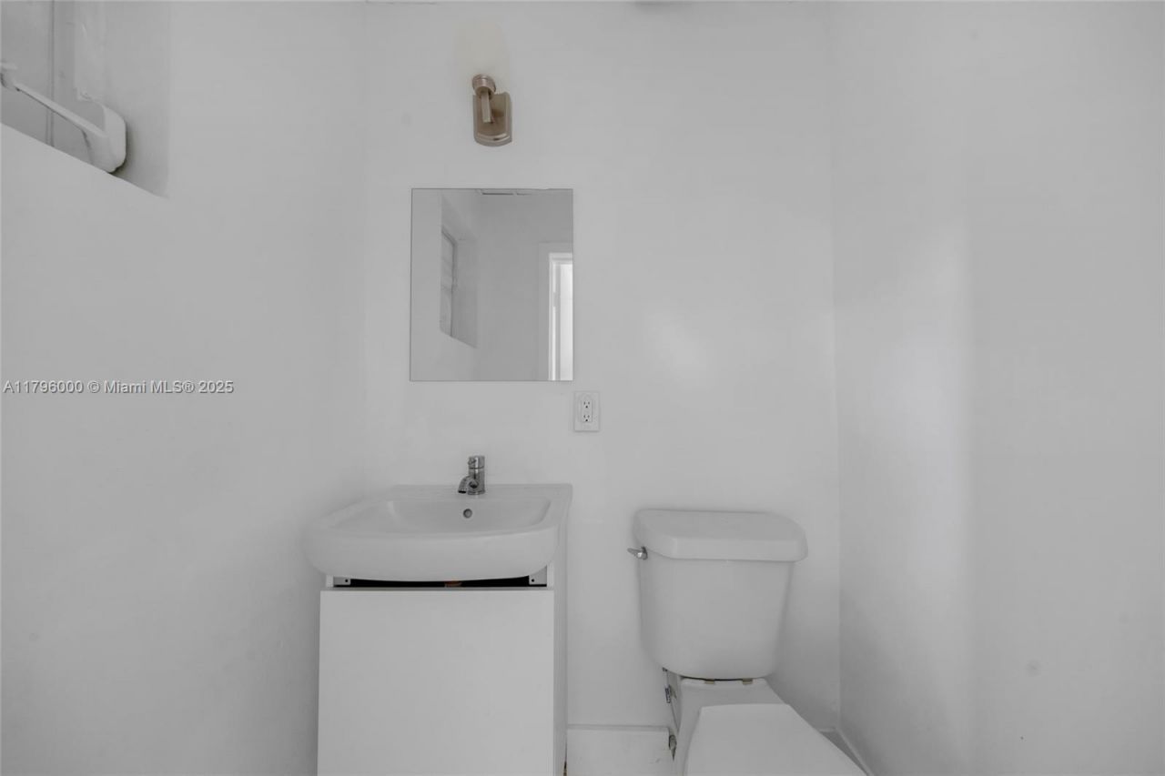 752 W Flagler St, Miami, FL 33130 Photo