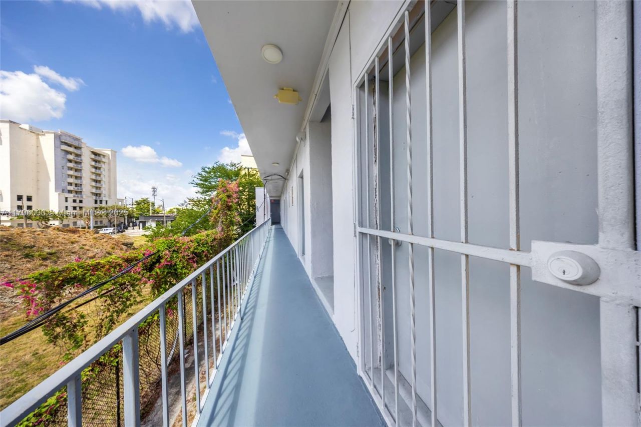 752 W Flagler St, Miami, FL 33130 Photo