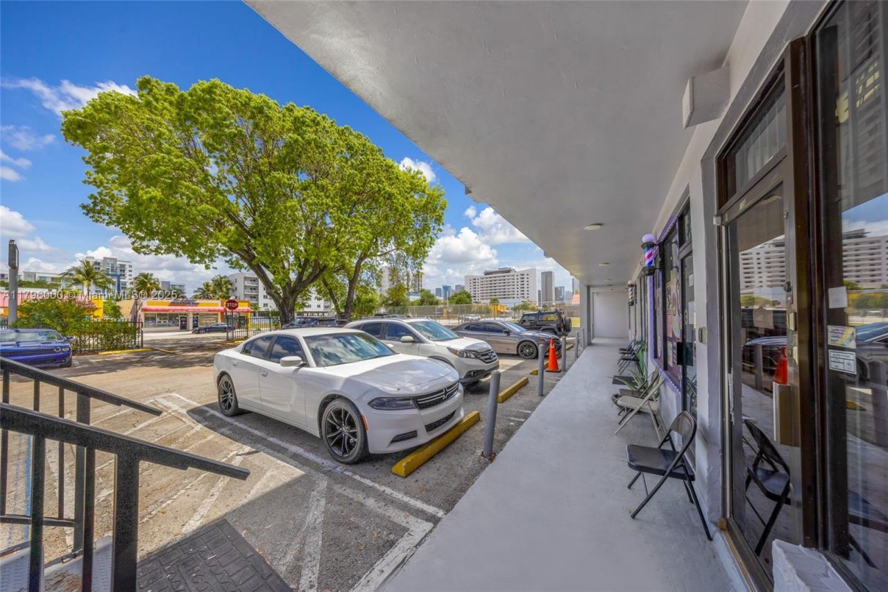 752 W Flagler St, Miami, FL 33130 Photo