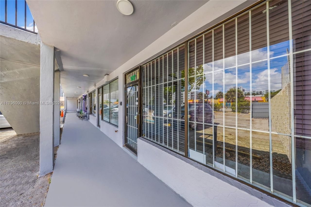 752 W Flagler St, Miami, FL 33130 Photo