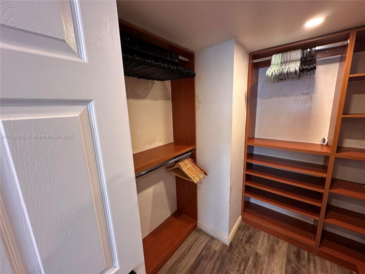 1605 Pennsylvania Ave, Unit 303, Miami Beach, FL 33139 Photo