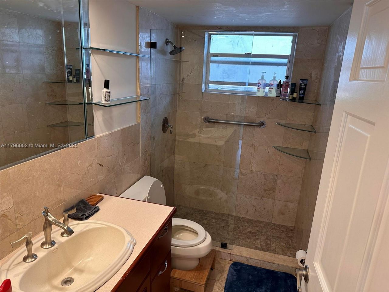 1605 Pennsylvania Ave, Unit 303, Miami Beach, FL 33139 Photo