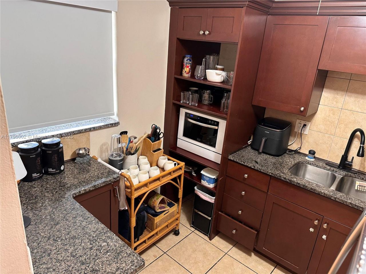 1605 Pennsylvania Ave, Unit 303, Miami Beach, FL 33139 Photo