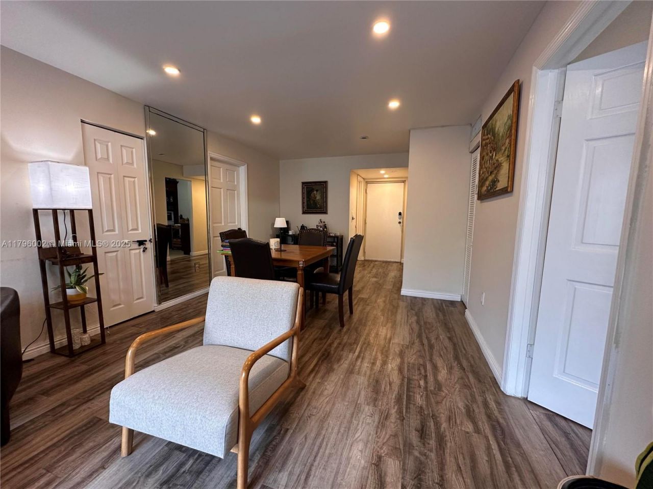 1605 Pennsylvania Ave, Unit 303, Miami Beach, FL 33139 Photo