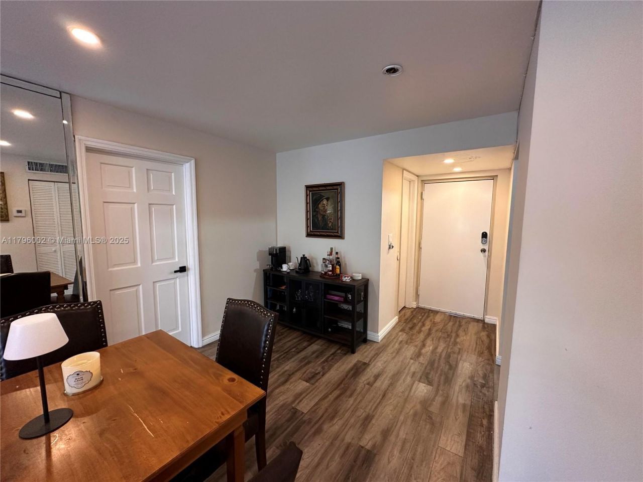 1605 Pennsylvania Ave, Unit 303, Miami Beach, FL 33139 Photo