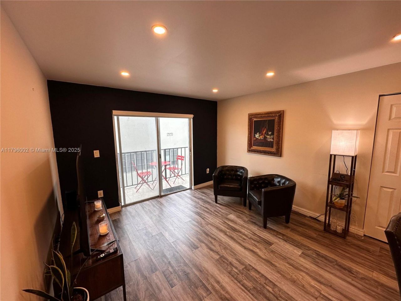 1605 Pennsylvania Ave, Unit 303, Miami Beach, FL 33139 Photo