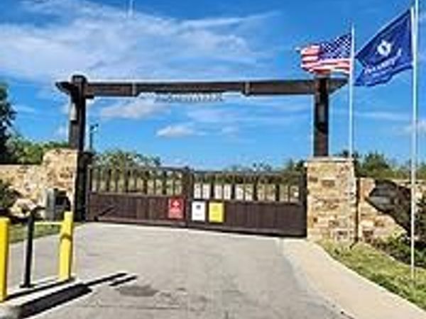 8125 Southern Shore Court, Kemp, TX 75143