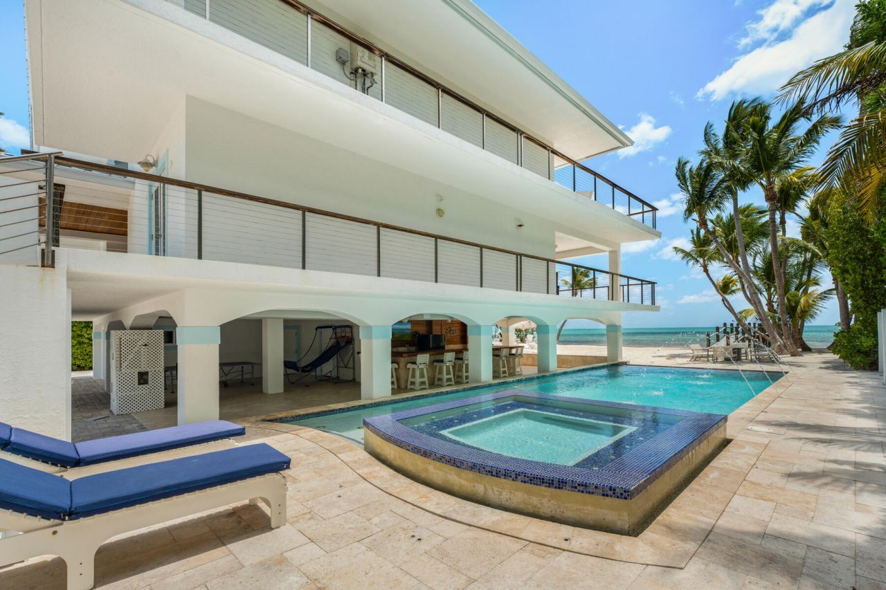 75851 Overseas Highway, Islamorada, FL 33036 Photo