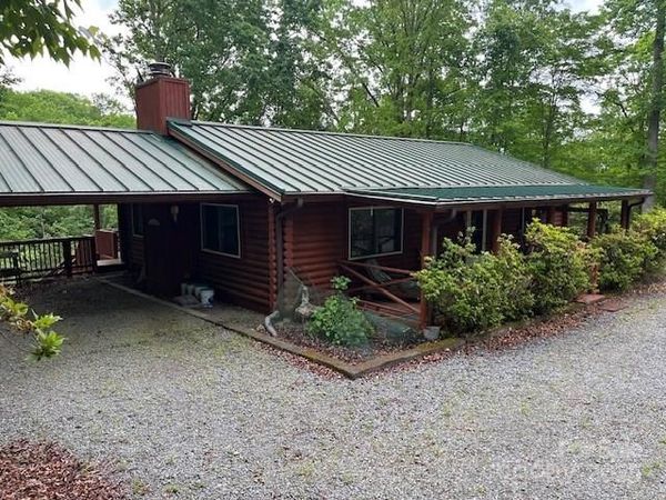 137 Amys Ridge Road, Lake Lure, NC 28746