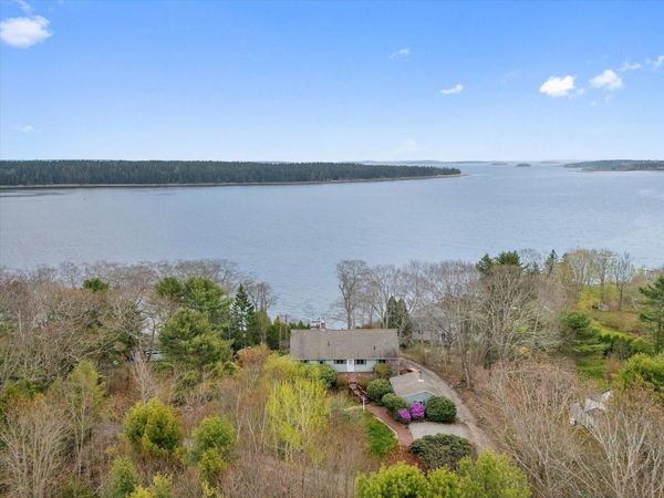 31 Hidden Lane, Bremen, ME 04551