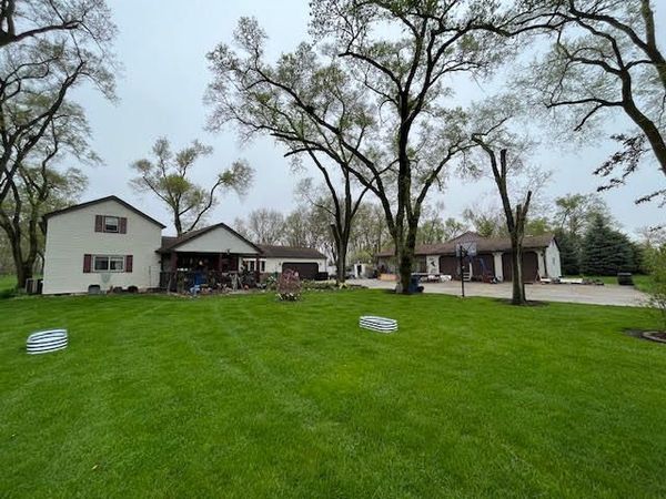 4800 128th Ave, Paris, WI 53144