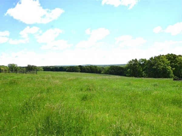 79001 HWY 59, Stilwell, OK 74960