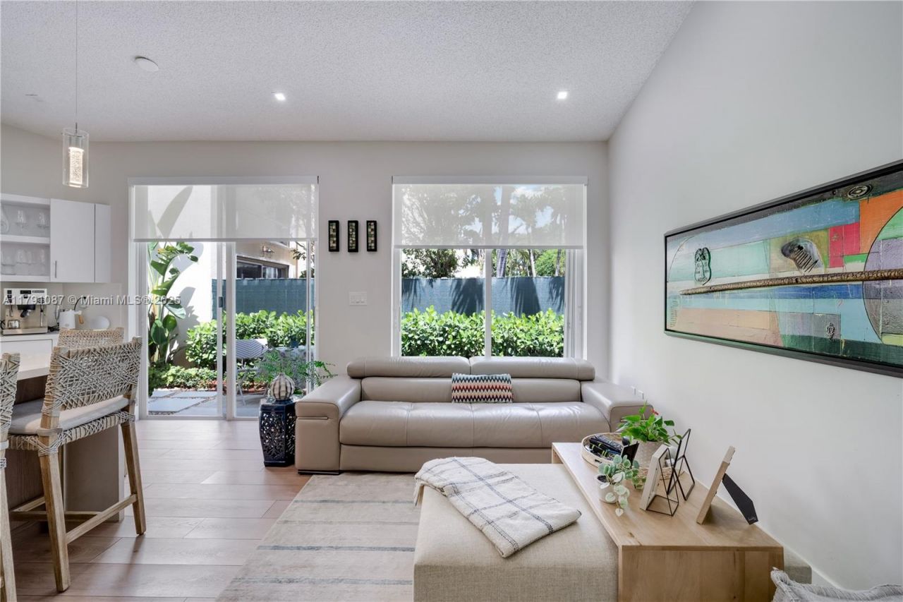 11334 NW 53rd Ln, Doral, FL 33178 Photo