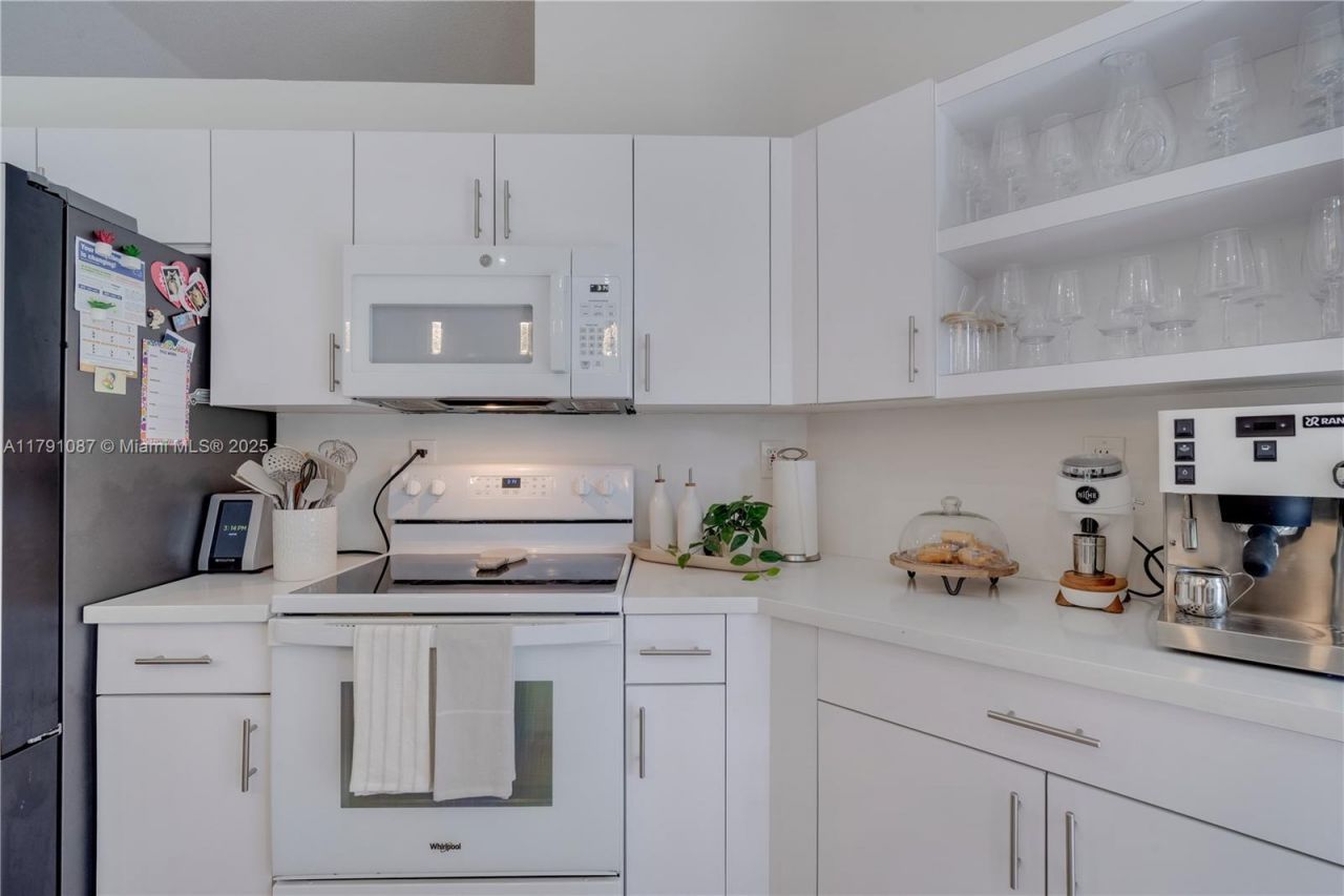 11334 NW 53rd Ln, Doral, FL 33178 Photo