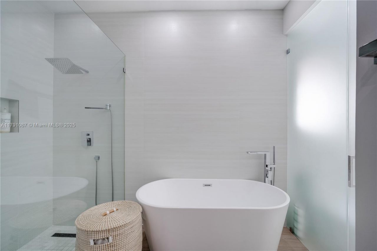 11334 NW 53rd Ln, Doral, FL 33178 Photo