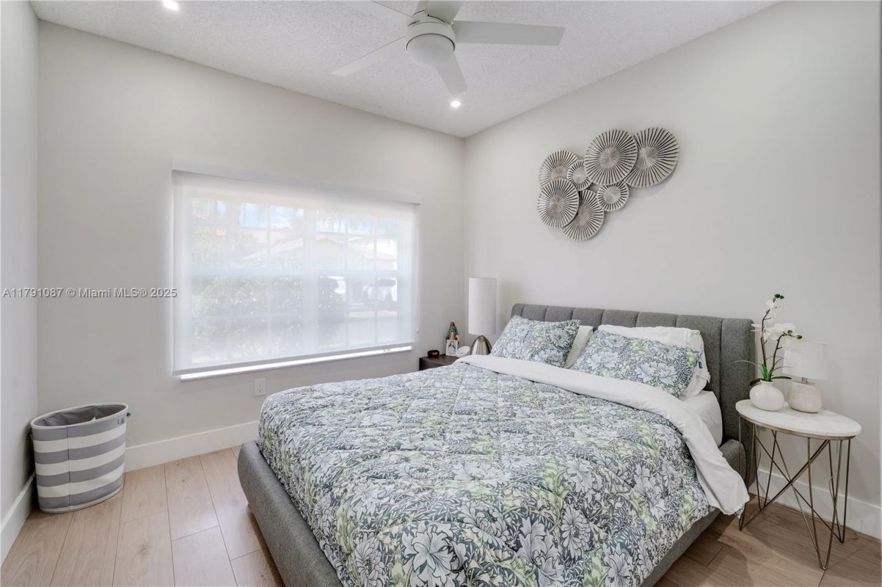 11334 NW 53rd Ln, Doral, FL 33178 Photo