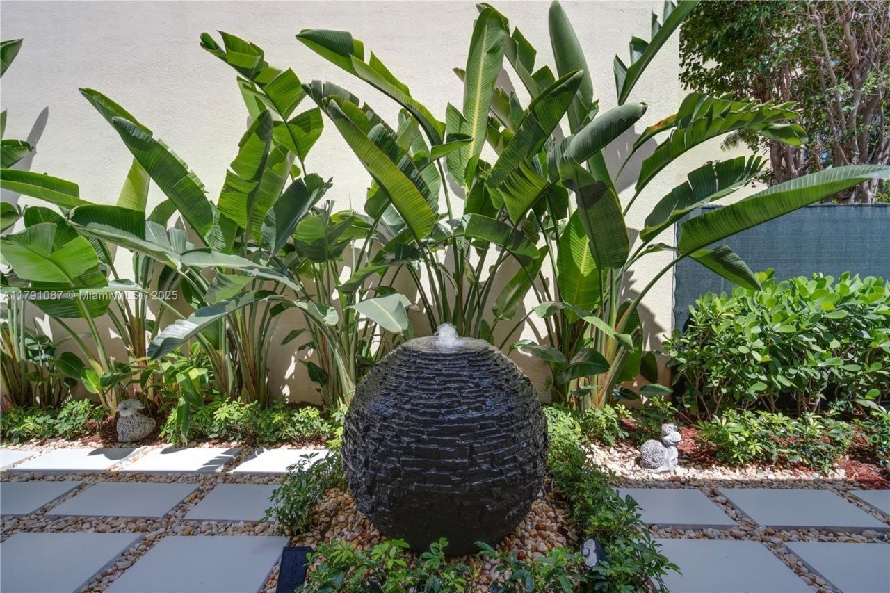 11334 NW 53rd Ln, Doral, FL 33178 Photo