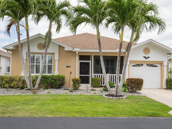 520 NW Galatone Court, Port St. Lucie, FL 34986