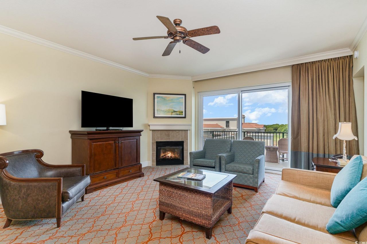 8121 Amalfi Pl. Photo 11