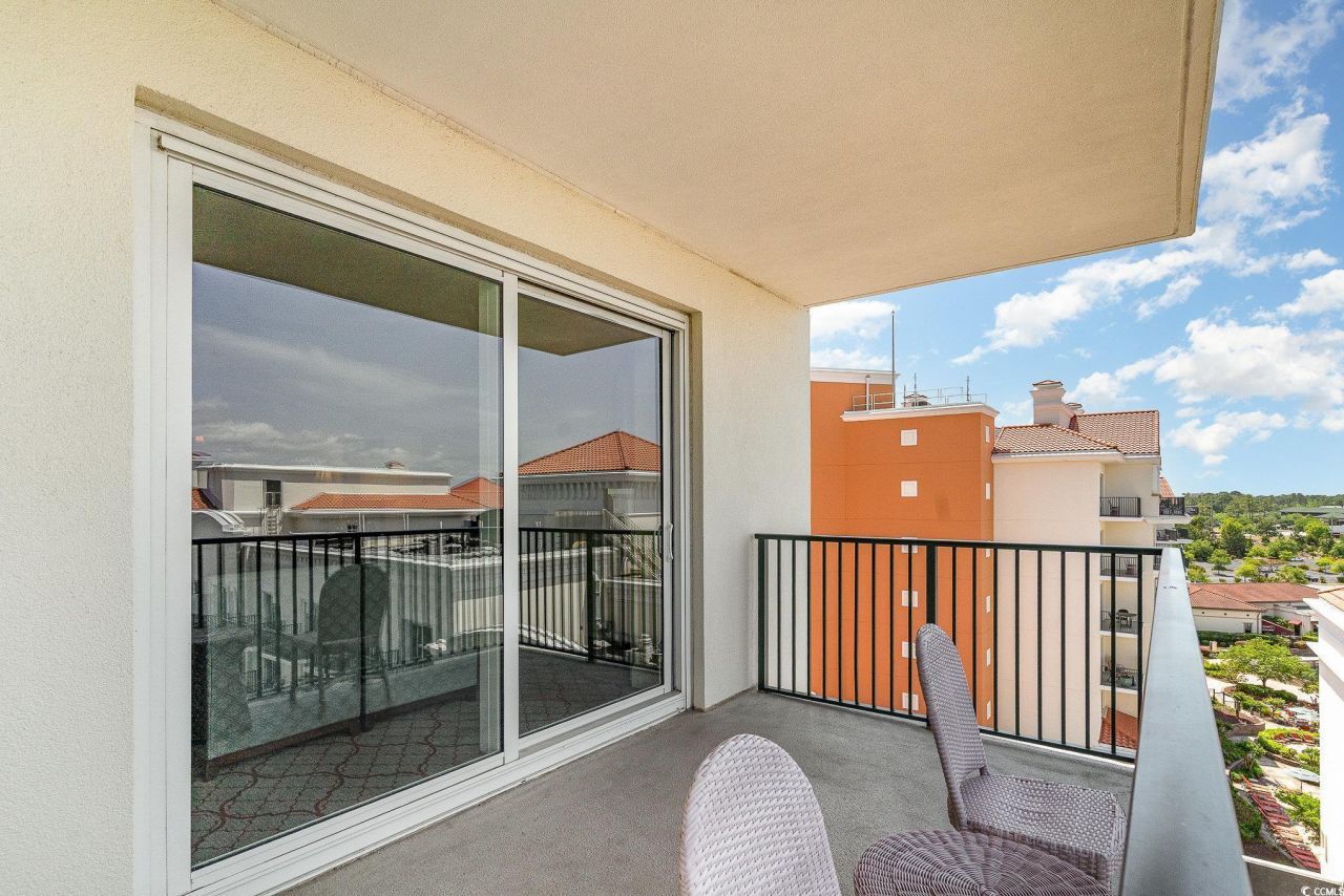 8121 Amalfi Pl. Photo 31