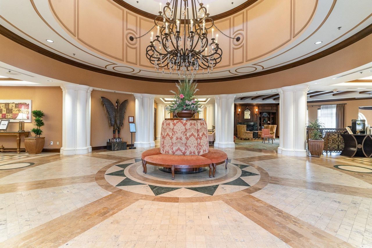 8121 Amalfi Pl. Photo 32