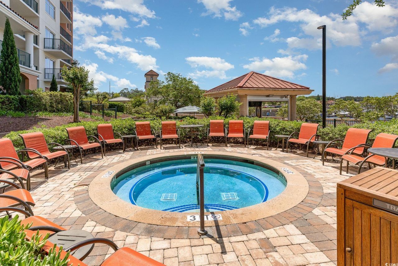 8121 Amalfi Pl. Photo 37