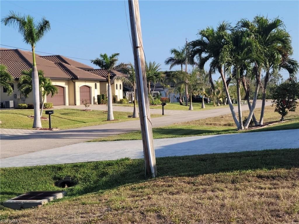 1707 NW 44th Ave, Cape Coral, FL 33993 Photo