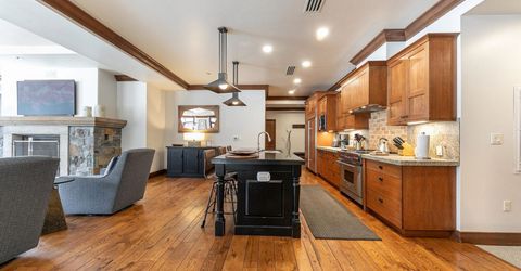 5001 Northstar Drive, Truckee, CA 96161 Photo