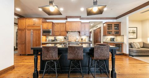 5001 Northstar Drive, Truckee, CA 96161 Photo