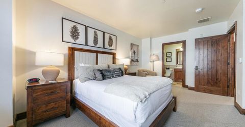 5001 Northstar Drive, Truckee, CA 96161 Photo