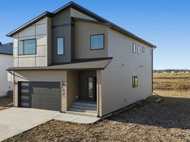 8343 61st Street S, Horace, ND 58047