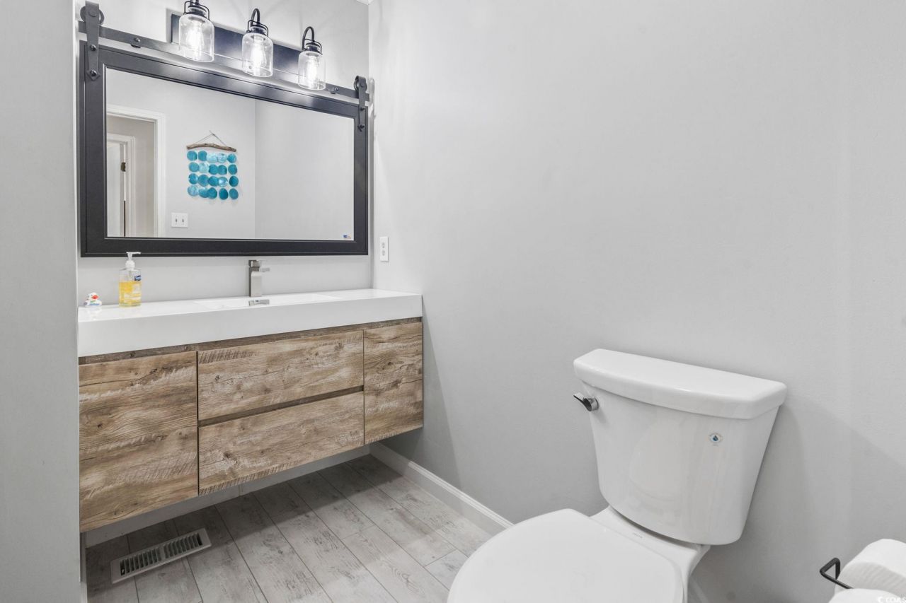 605 62nd Ave. N Photo 17