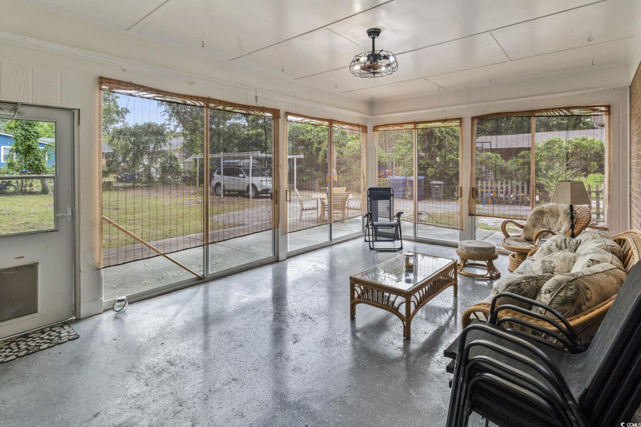 605 62nd Ave. N Photo 26